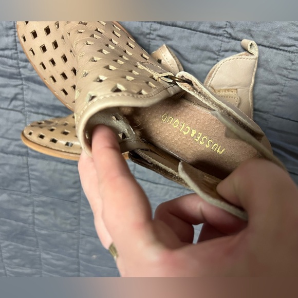 Musse & Cloud — Leather Caila Ankle Booties - Picture 8 of 9